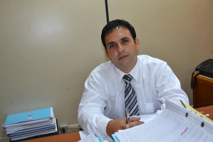 Abog. Marcelo Saldívar Bellasai, agente fiscal.