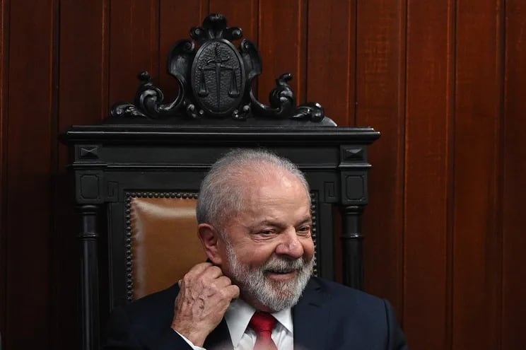 Gobierno de Lula redujo su proyección para redijo la estimación del crecimiento de Brasil desde el 2,1 % previsto a fines de diciembre hasta el 1,6 %.
