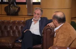El embajador de la Unión Europea, Javier García de Viedma se reunió ayer con el presidente del Senado, öscar "Cachito" Salomón (ANR, FR).