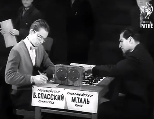 Spassky y Tal, última ronda del Campeonato de la URSS de 1958 (Foto vía Youtube).