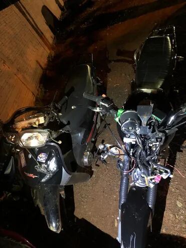 Las motocicletas de los lesionados quedaron depositadas en la subcomisaría local.
