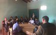 Mesa de trabajo entre estudiantes y autoridades del colegio Héroes del Chaco.