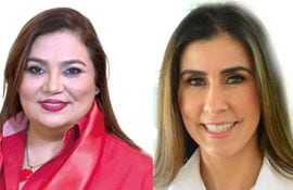 Las intendentas reelectas, María Del Carmen Benítez(Ybycuí) y Norma Zárate de Monges(Sapucai).