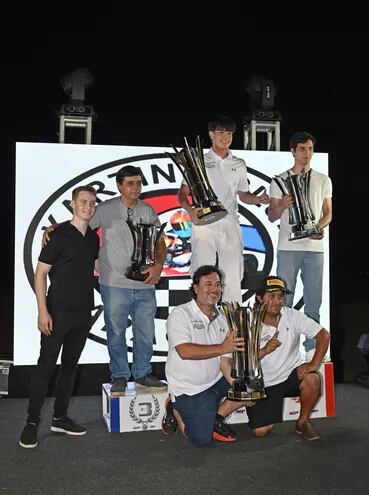 Joshua Duerksen premió a los mejores de la Rotax Senior Max.