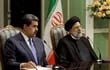 El presidente de Irán, Ebrahim Raisi (d) y el de Venezuela, Nicolás Maduro (i), durante la reciente reunión en Teherán. El gobernante venezolano también se reunió con el ayatolá Alí Jamenei. (AFP)