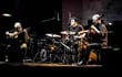 el-cellista-jaques-morelenbaum-actuara-con-el-trio-que-compone-con-el-guitarrista-lula-galvo-y-el-baterista-rafael-barata--202516000000-1748360.jpg