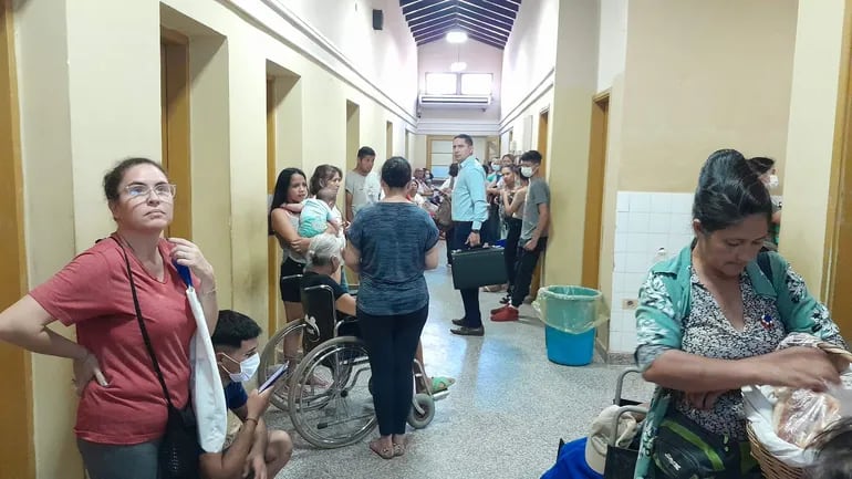 En el hospital distrital de Ñemby se encuentran internados 10 pacientes con dengue, y de los cuales ocho son pediátricos.