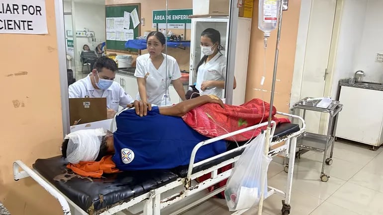 Hombre con miasis en la cabeza (infestación de larvas de mosca en tejido) reingresó a la internación del Hospital Regional de Ciudad del Este.
