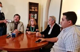 Roberto Rojas, Liliana Boccia, Horacio Fyalaire y Stiben Patrón, en conferencia de prensa sobre condena por protestar contra la reelección.