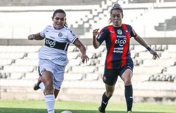 Cerro Porteño y Olimpia juegan el superclásico del Fútbol Femenino.