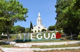 Centro de la ciudad de Areguá. (Imagen ilustrativa de la iglesia).