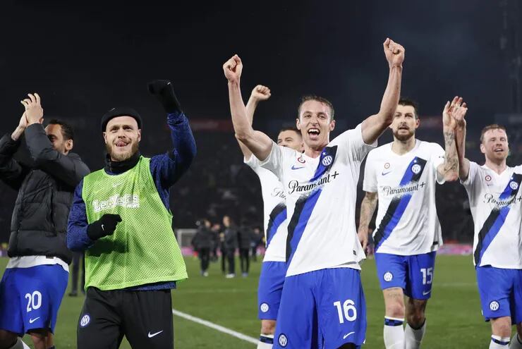 Celebración de los jugadores del Inter de Milán tras la victoria ante Bologna