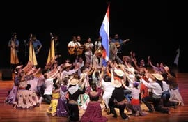 llamativos-cuadros-de-musica-y-danza-paraguaya-ofrece-paraguay-ete-en-sus-presentaciones--204125000000-1041651.jpg