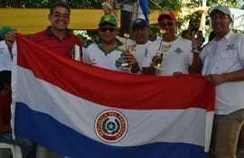 pescadores-paraguayos-se-destacaron-en-la-fiesta-de-la-corvina--202748000000-1293520.JPG