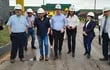 El ministro de Industria y Comercio, Javier Giménez, recorrió ayer dos industrias de la ciudad de Villeta, Domec S.A y Fluoder S.A. La vista fue en el marco del día de la Industria.