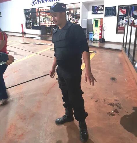 El guardia Vidal Almada Brítez fue golpeado y despojado de una escopeta y un revólver.