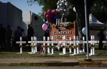 Robb Elementary School, sitio donde ocurrió la masacre y murieron 19 alumnos y dos docentes. Texas, Estados Unidos.