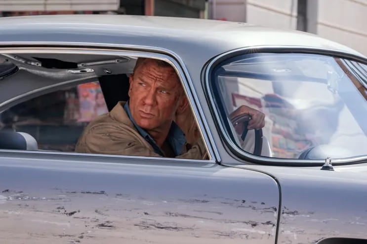 Daniel Craig como James Bond en "Sin tiempo para morir", desde hoy en cines de Paraguay.