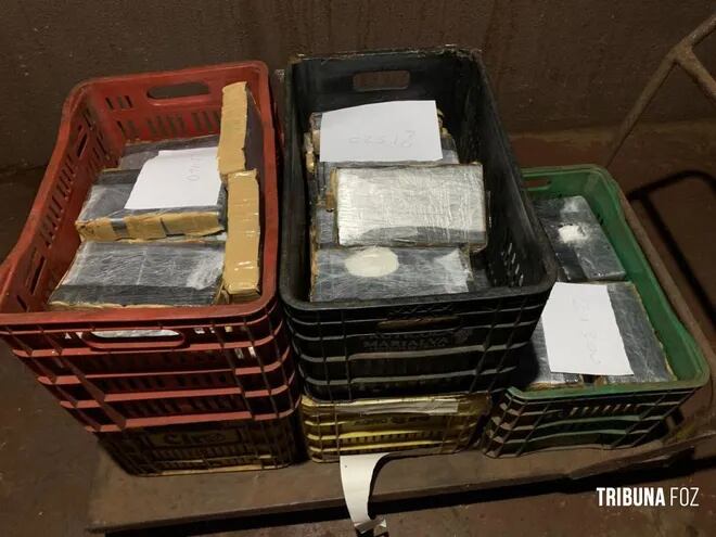 Los paquetes de cocaína incautados del poder del camionero paraguayo en Foz de Iguazú.