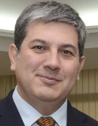 Julio Duarte Van Humbeck, con rango de embajador,   titular de la Asociación de Diplomáticos Escalafonados (Adep).