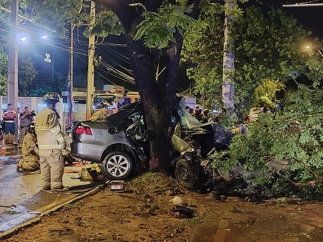 Un hombre de 32 años murió tras un accidente en la avenida Félix Bogado.