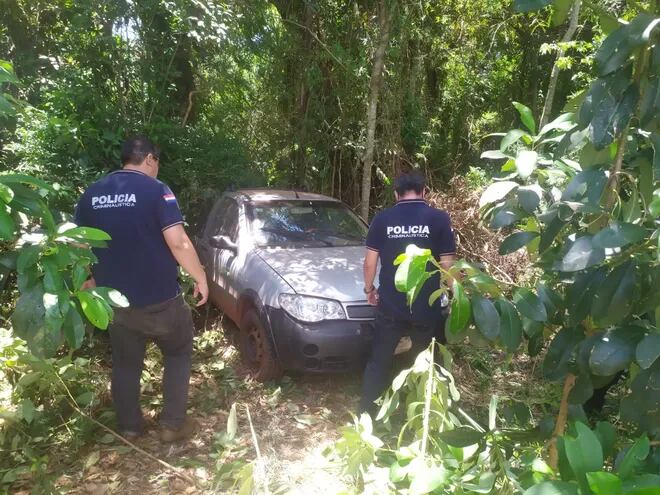 El vehículo estaba escondido en una zona boscosa de Minga Guazú.