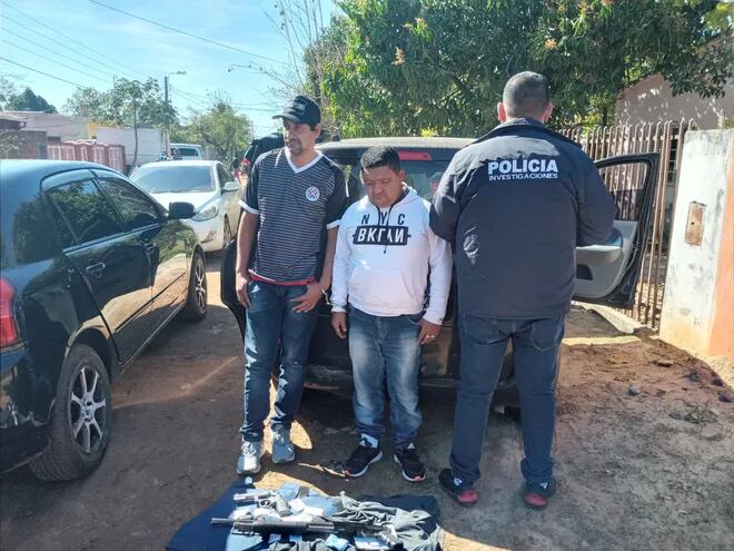 Juan de Dios Aranda Benítez (izq.) y Eudelio Noguera Palma fueron detenidos hoy en Luque, tras una persecución policial.