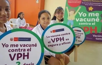 La vacuna contra el VPH es eficaz y no tiene contraindicaciones. Previene la infección de la mujer contra los serotipos del papiloma que producen lesiones precursoras cancerígenas,