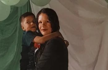 Luisa Vargas Vargas se encuentra desaparecida junto a su hijo; un niño de cuatro años.