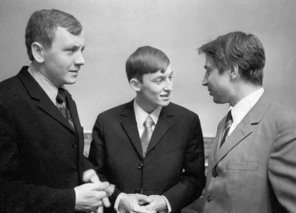 Yuri Balashov, Anatoly Karpov y Vladimir Savon, Moscú 1971 ( Foto B Kaufman Novosti Press).