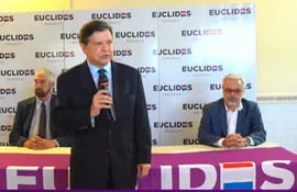 Conferencia de prensa de la dupla presidencial Euclides Acevedo - Jorge Querey.