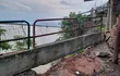 Así se encuentra esta mañana el mirador Itá Pytã Punta de Asunción, que se sigue derrumbando ante la inacción municipal.