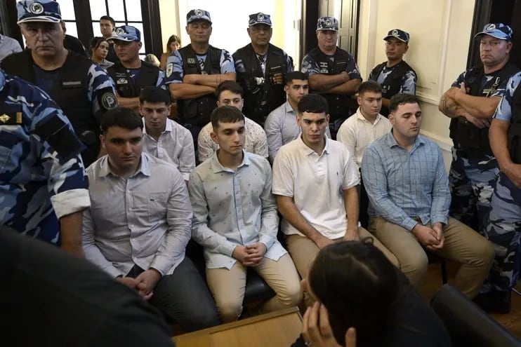 Los ocho rugbiers, minutos antes de conocer la sentencia por el asesinato de Fernando Báez Sosa.