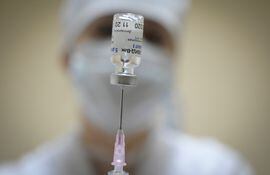 Unas 4.000 dosis de la Vacuna Sputnik V (Gam-COVID-Vac) llegarán mañana a Paraguay.