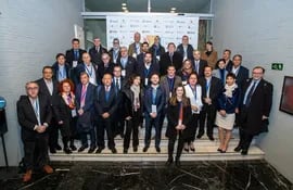 Editores de periódicos de América Latina y Europa presentes en el congreso realizado en Madrid.