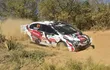 El Honda Civic de Enrique Benítez en plena carrera de la edición 48 del Rally del Chaco.