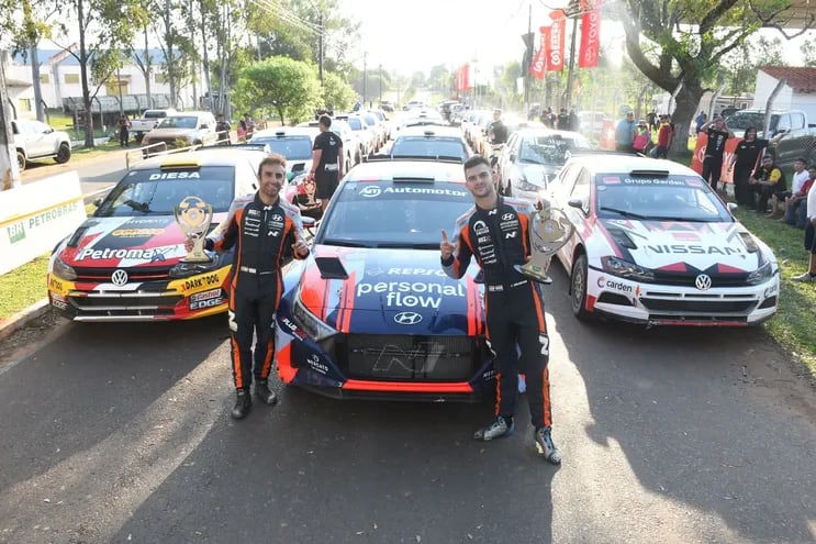 Fau Zaldívar y Marcelo Der Ohannesian, ganadores del Rally del Guairá y líderes del Campeonato Nacional.