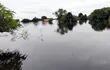numerosas-viviendas-de-la-compania-de-tobati-tuya-del-distrito-de-arroyos-y-esteros-se-encuentran-inundadas--193847000000-1838396.jpg