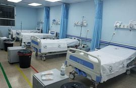 Actualmente 56 camas, nueve en UTI y 47 en sala normal, están disponibles en el Hospital Integrado Respiratorio de Ciudad del Este.