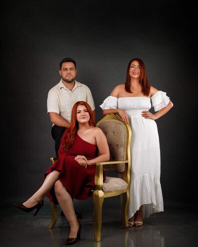 Ángel Chávez, Vicky Díaz y Mónica Díaz se preparan para presentar en vivo su nuevo disco.