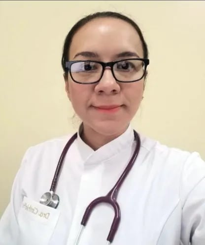 Doctora Cinthia Pérez, de Paraguay.