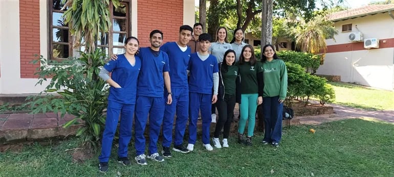 Estudiantes de UNIBE realizaron de actividades de responsabilidad social universitaria en Aldea SOS de Zeballos Cué.