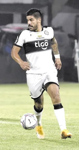 Jorge Eduardo Recalde Ramírez (28 años), el goleador de Olimpia.