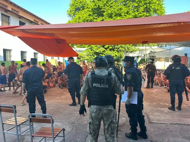 Nueva incursión para allanamientos en la cárcel de Tacumbú.