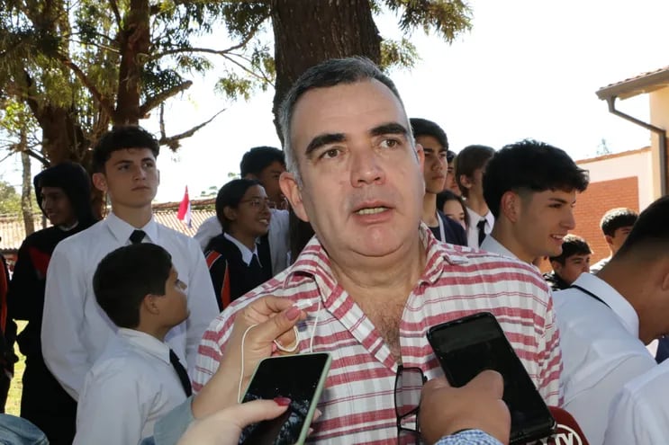 Ministro de Educación, Nicolás Zárate.