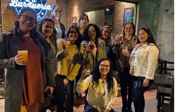 Mujeres cerveceras: Las Kuña. Se capacitan sobre la producción y consumo de cerveza.
