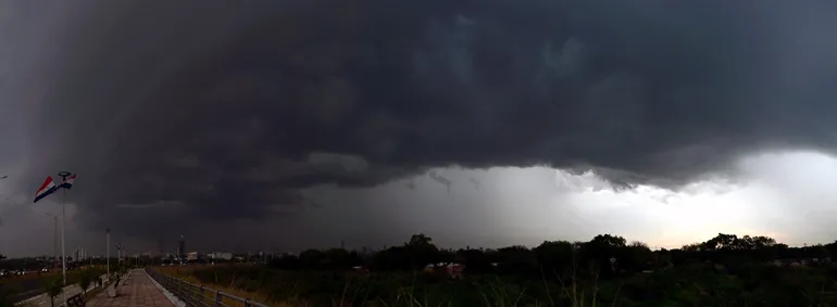 Tormenta eléctrica en Asunción. Lluvia - Meteorología