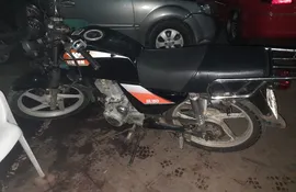 Una motocicleta fue recuperada tras procedimiento de la Policía Nacional en San Lorenzo