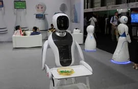 presentacion-de-varios-robots-en-la-feria-ces-de-shanghai-uno-de-los-eventos-tecnologicos-mas-importantes-de-asia--80716000000-1723549.JPG