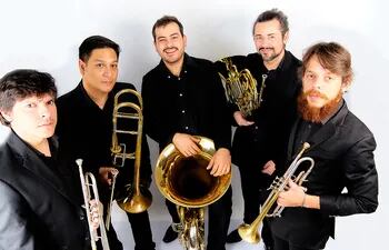 El quinteto de vientos metales Paraguay Brass.